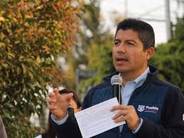 lalo gobernador amparo