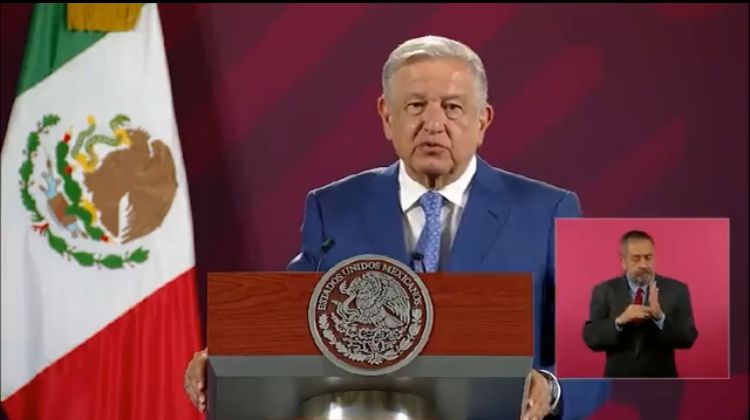 Se burla AMLO de Xóchitl Gálvez, “de vender gelatinas pasó a ser millonaria”