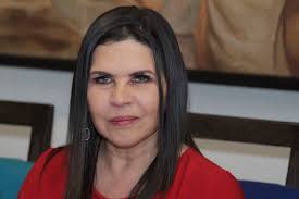 norma layon carreteras