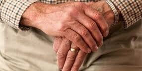 viejitos se escuchan