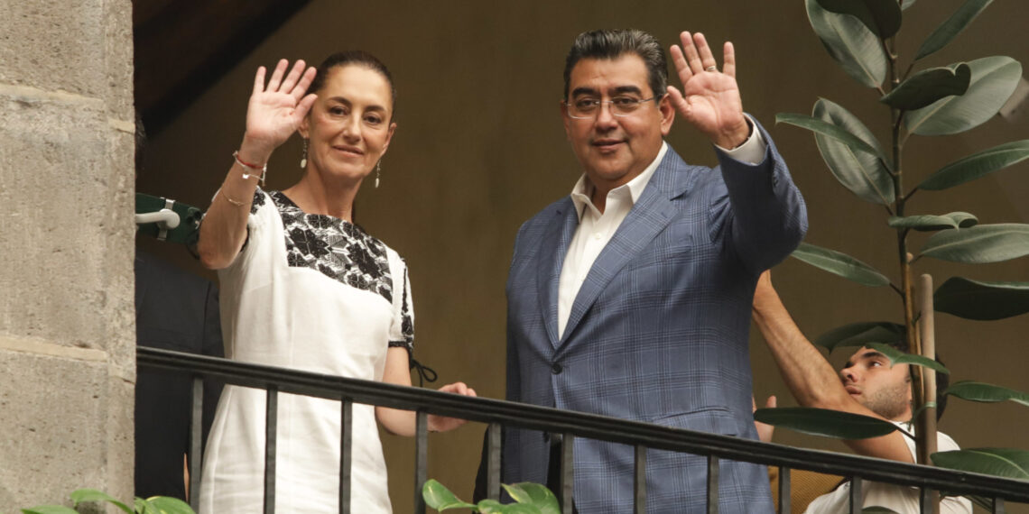 Sheinbaum reconoce labor de Céspedes en el INM y alista reforma para transformarlo en Instituto de Movilidad Humana