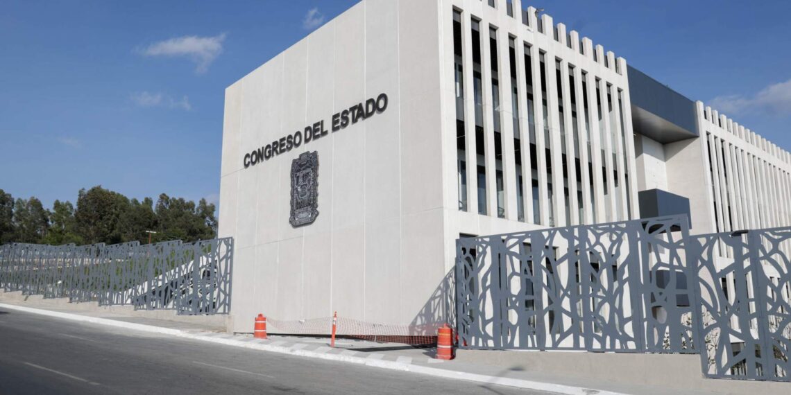 Armenta propone crear la Universidad de la Creación del Arte y la Cultura en Puebla