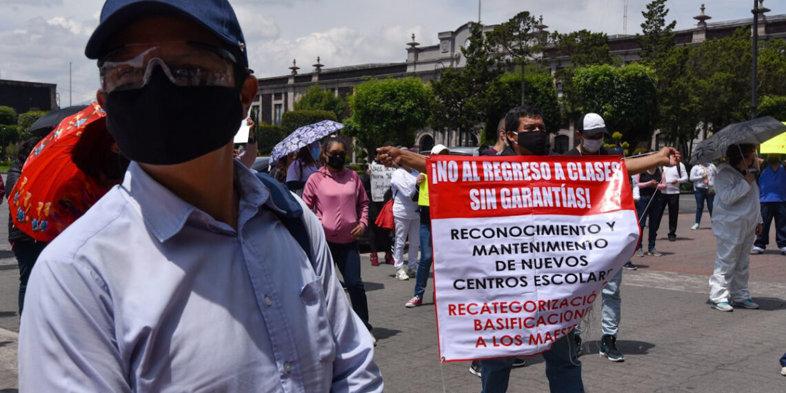 Armenta reconoce baja de 10 docentes por corrupción tras auditoría en la SEP