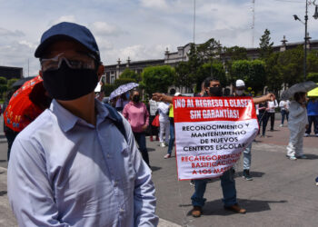 Armenta reconoce baja de 10 docentes por corrupción tras auditoría en la SEP