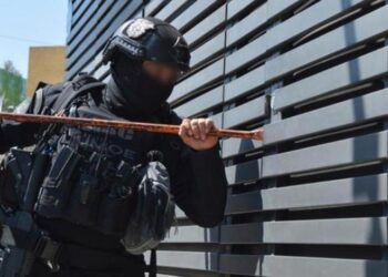 Realiza FGE cateo en agencia de vehículos “San Angel Motors”, investigada por fraude