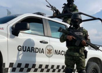 Guardia Nacional rinde honores postumos a sargento poblano caído en Jalisco, habitantes de Chicontla acompañaron el cortejo hasta el panteón