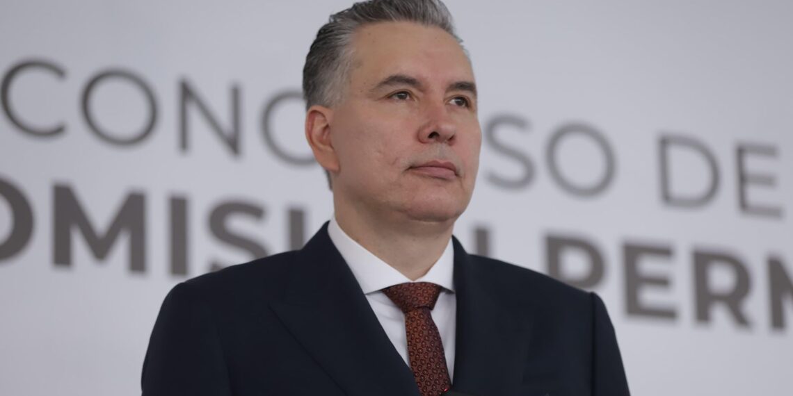 Waldo Fernández propone sanciones penales para candidatos que recurran a guerra sucia