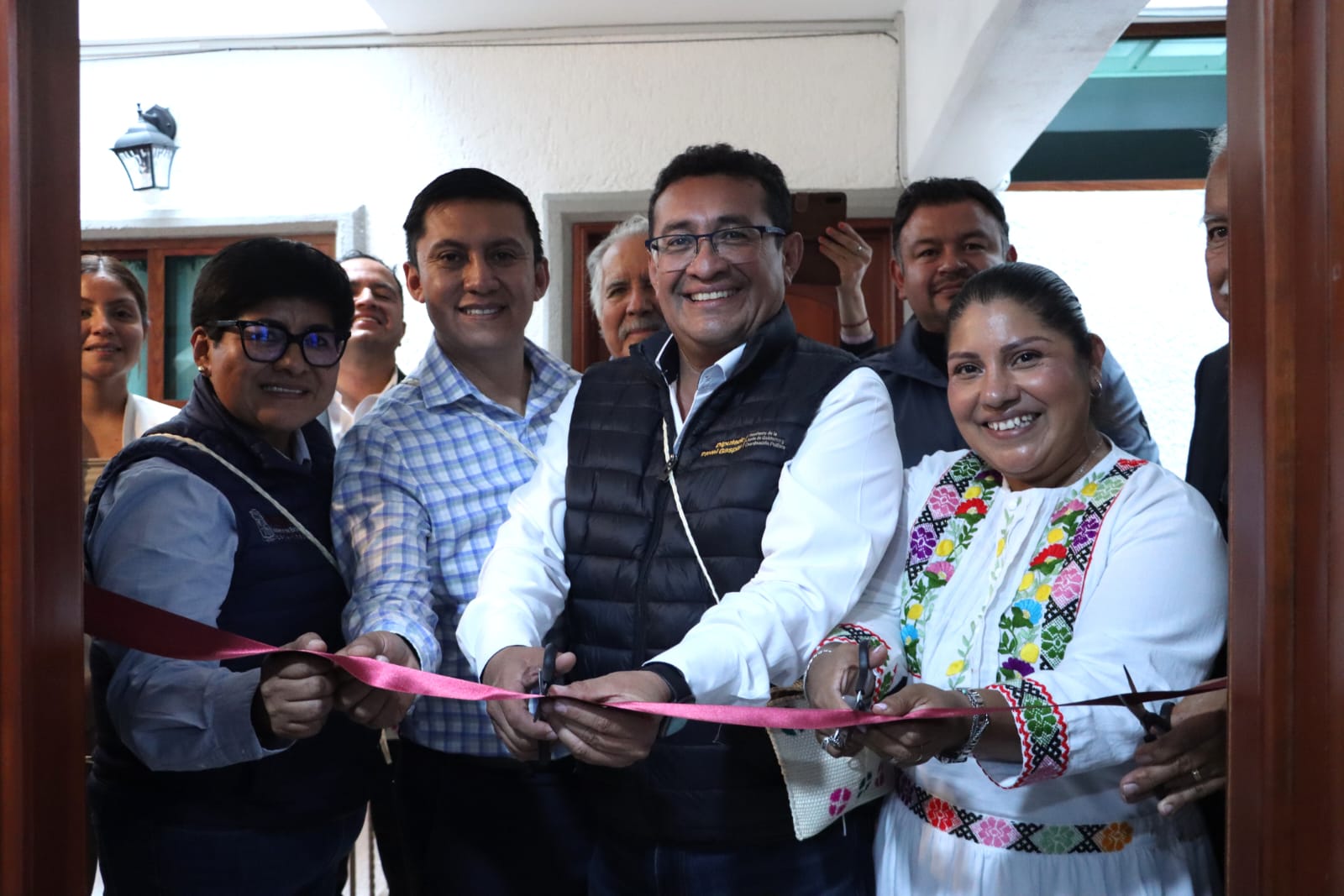 Elisa Limon inaugura su casa de gestión acompañada de Pável Gaspar; refrendan el compromiso de legislar en territorio