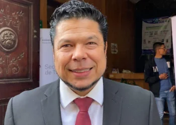 Revientan a Biestro por megadeuda en fotomultas que terminó pagando Morena