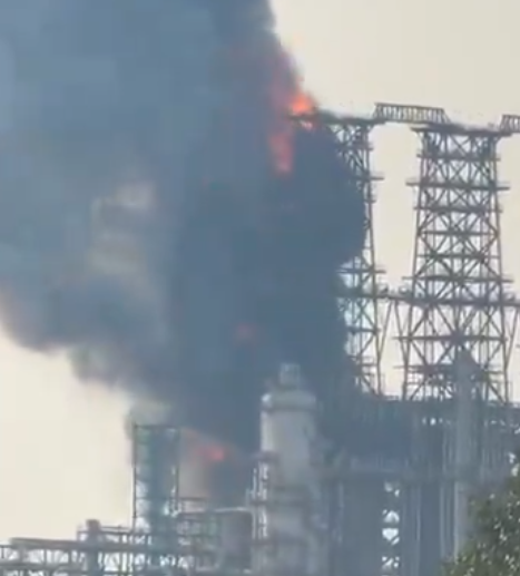 Otro incidente en Dos Bocas exhibe fallas en obras emblemáticas de Morena