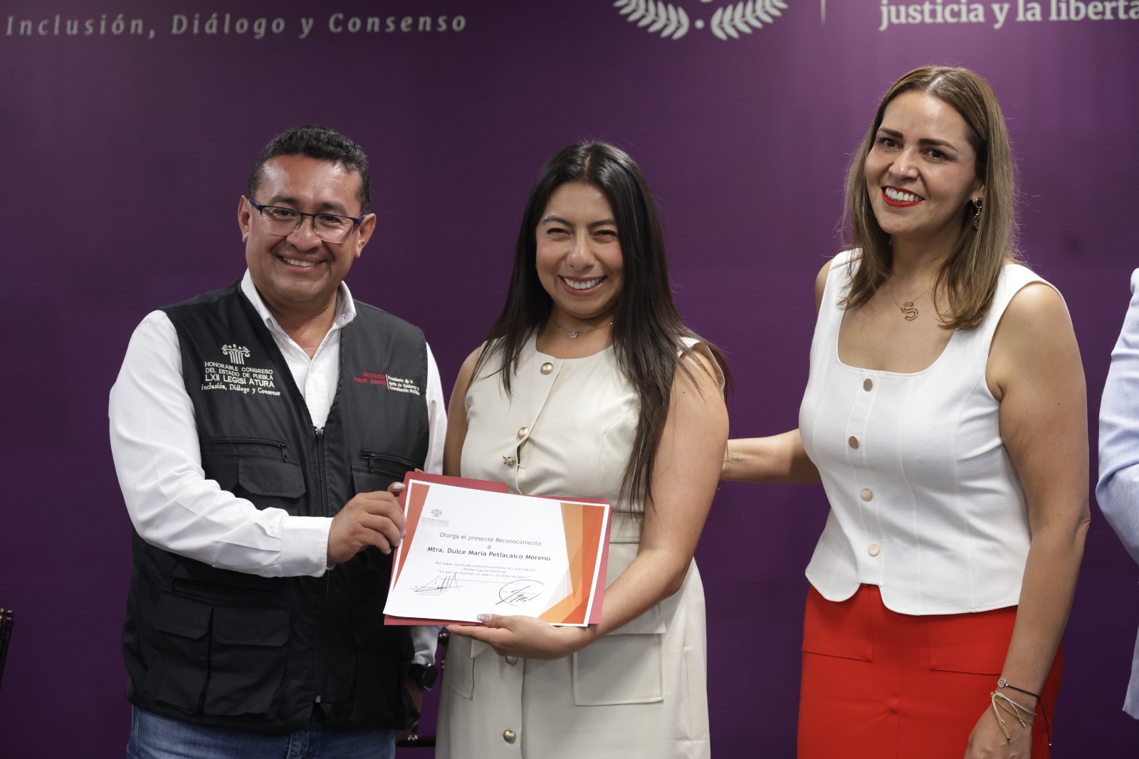 Congreso del Estado impulsa capacitación docente en inteligencia artificial y herramientas tecnológicas