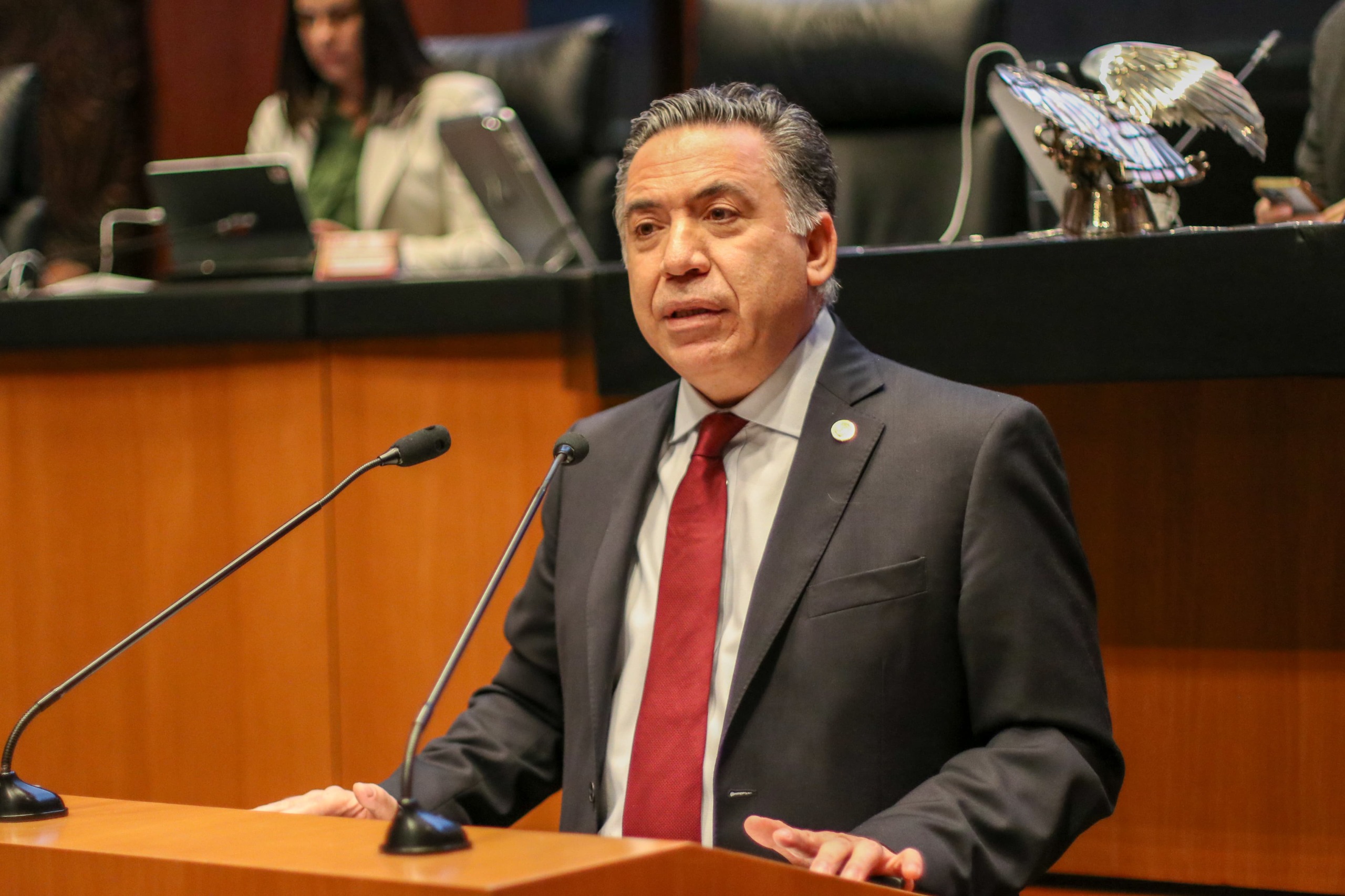 Monreal cierra filas con Inzunza y minimiza polémicas: “las leyes de EU no mandan en México”