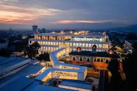 Bukele inaugura el nuevo Hospital Rosales; destaca tecnología de vanguardia para cirugías de alta complejidad