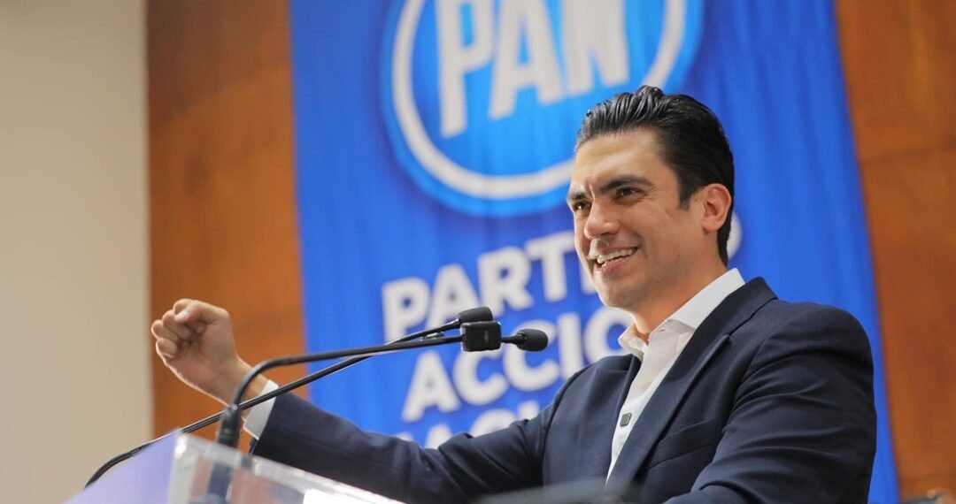 PAN lleva su ofensiva contra Morena al Parlamento Europeo