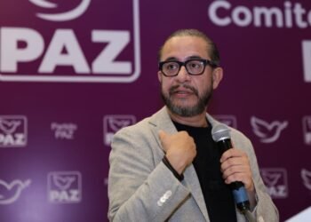 Hugo Éric Flores relanza al PES como PAZ, rompe con Morena y toma protesta al Comité Estatal en Puebla: “No somos satélites ni comparsas”
