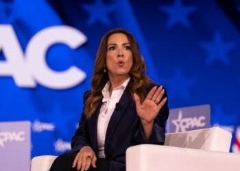 Zar antidrogas de EU lanza advertencia a gobernadores mexicanos: “Iremos por ustedes”