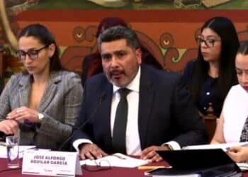 Alfonso Aguilar, entre la operación institucional y las críticas políticas en el Cabildo de Puebla